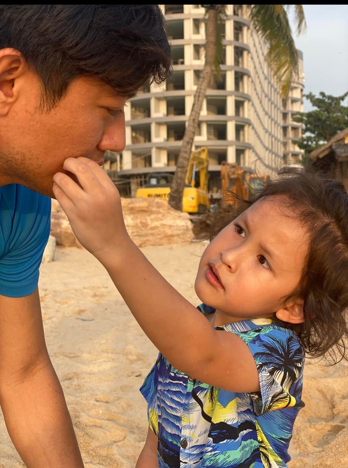 Ảnh hiếm sao nam Vbiz v&agrave; con ri&ecirc;ng của vợ doanh nh&acirc;n, 2 chi tiết l&agrave;m r&otilde; lu&ocirc;n mối quan hệ với cha dượng! - Ảnh 3.