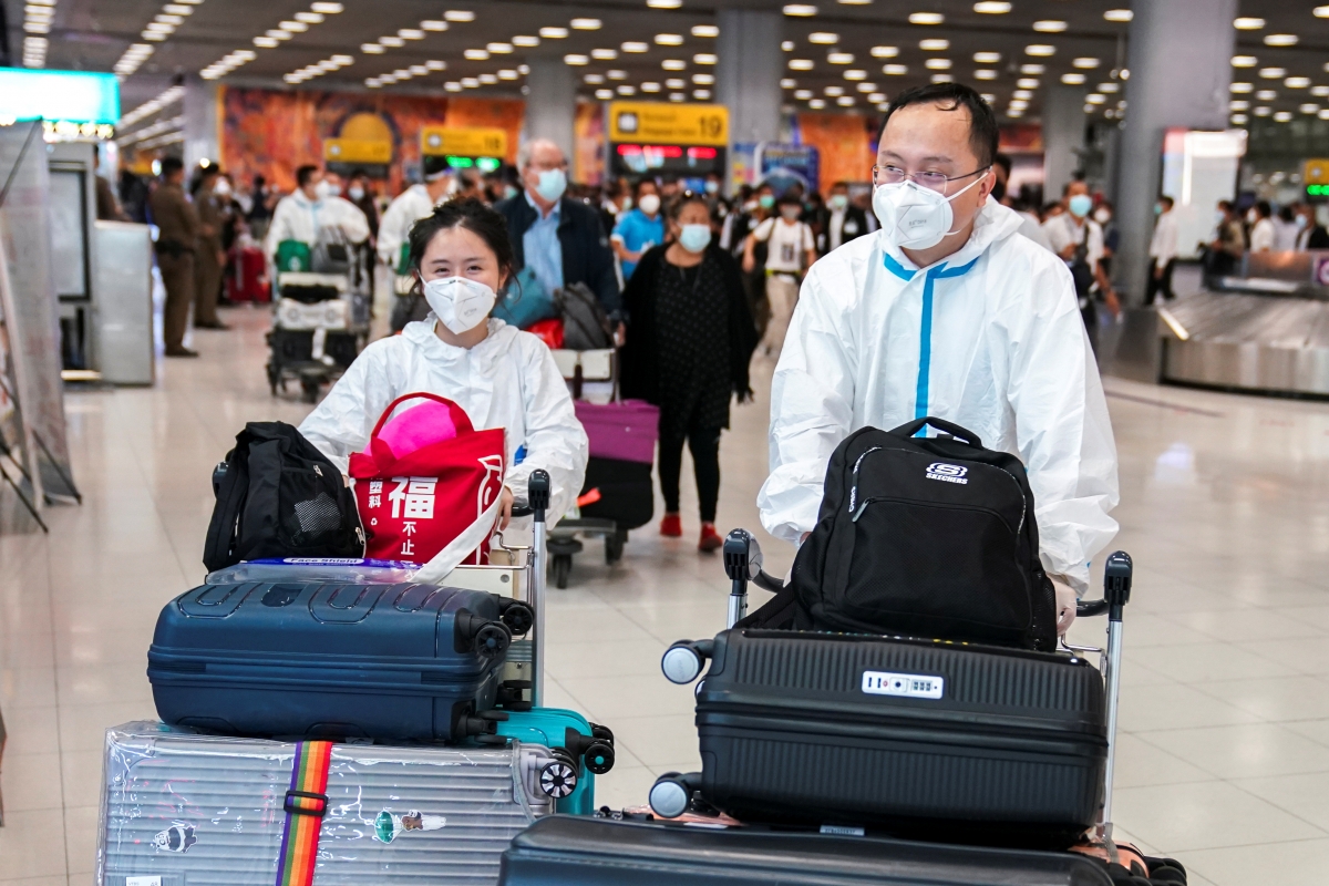 Thái Lan đón hơn 6.600 du khách nước ngoài trong ngày đầu mở cửa - Ảnh 1.
