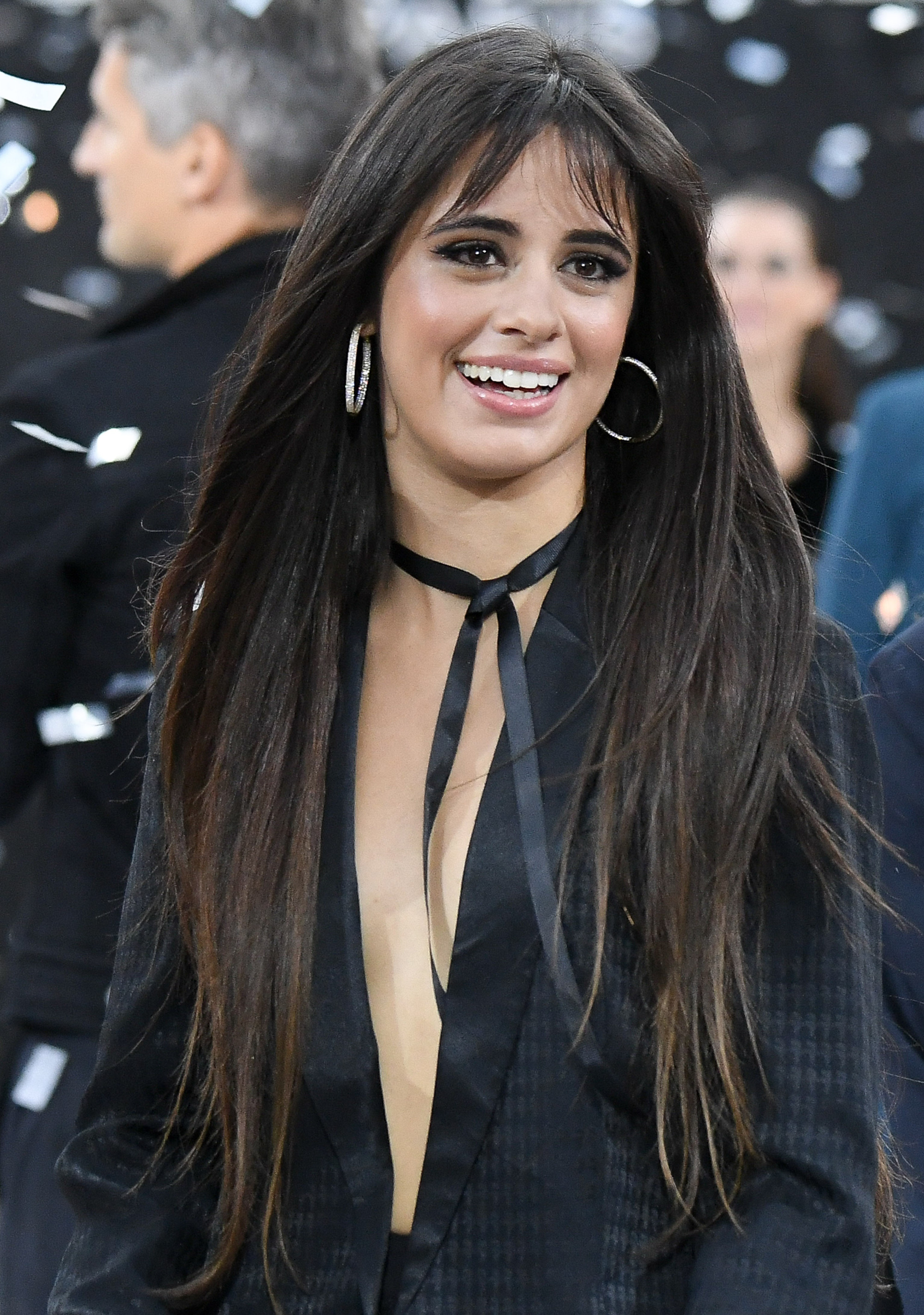 Mới chia tay mấy hôm, Camila Cabello đã bạc cả đầu! - Ảnh 9.