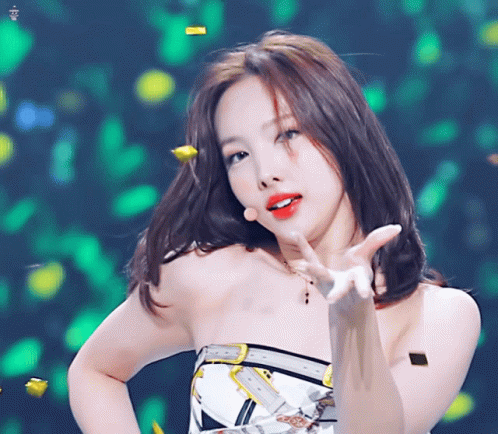 Top fancam nữ bén nhất: Rosé - Lisa (BLACKPINK) dần mất nhiệt, Nayeon (TWICE) má cà chua vẫn lạc quan giữa đám đông - Ảnh 1.