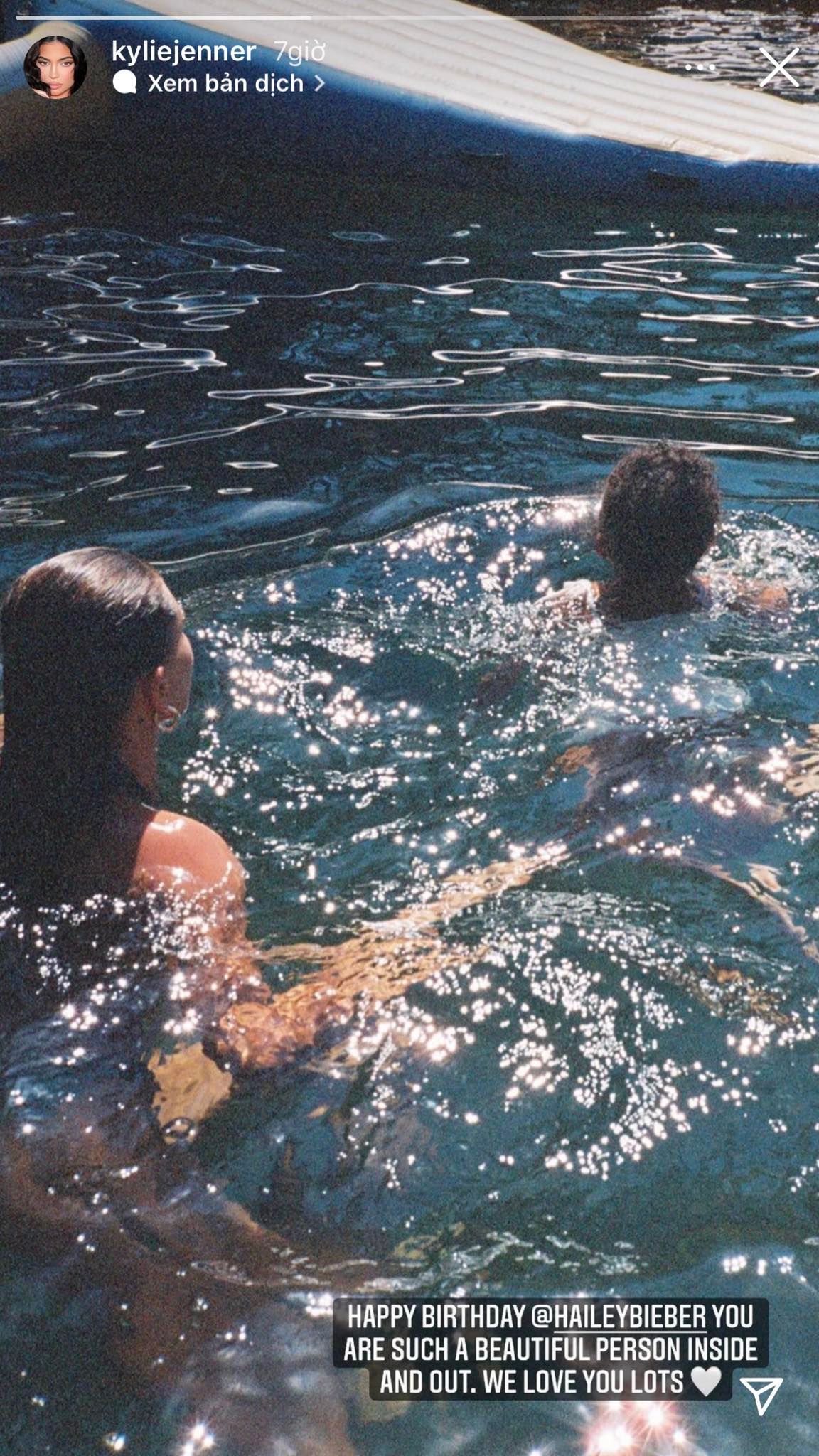 Hailey được dàn sao khủng chúc mừng sinh nhật nhưng cả MXH chỉ chú ý “bài sớ” sến sẩm của Justin Bieber - Ảnh 5. Hailey được dàn sao khủng chúc mừng sinh nhật nhưng cả MXH chỉ chú ý “bài sớ” sến sẩm của Justin Bieber - Ảnh 5.