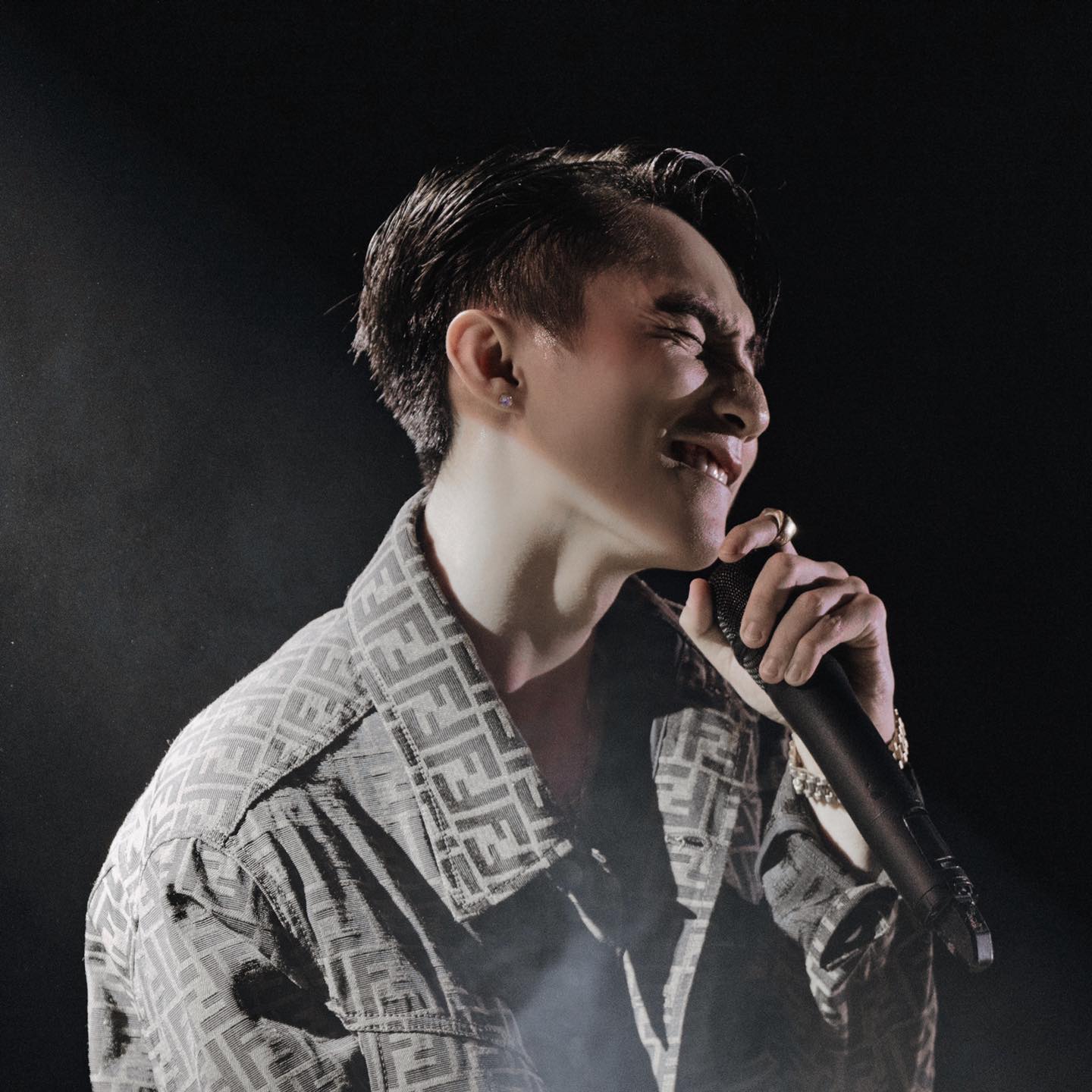 L&oacute;a mắt với visual d&agrave;n nghệ sĩ thuộc M-TP: C&oacute; đủ từ baby boy đến bad boy, Hải T&uacute; kh&aacute;c biệt nhất? - Ảnh 35.