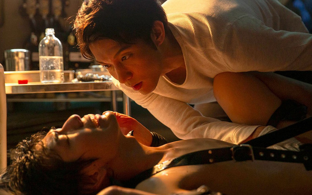 Chớ xem 5 phim Nhật 18+ này nếu bạn có thần kinh yếu nhớt: Sốc nhất cặp trai gái bị nghi đóng cảnh nóng thật 100% trên màn ảnh! - Ảnh 2.