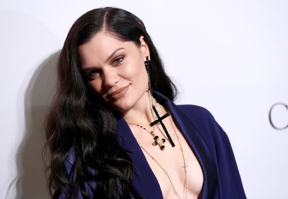 Trước khi gặp khủng hoảng mất giọng và mất khả năng nghe, Jessie J đã từng có giọng hát tuyệt vời đến thế nào? - Ảnh 1.