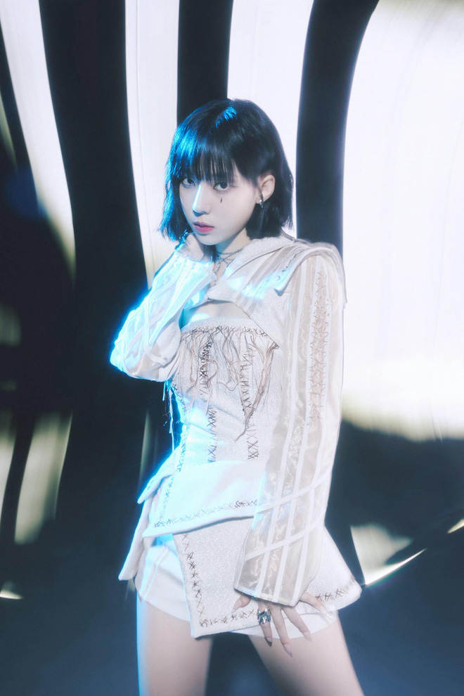 Từ Lisa (BLACKPINK) đến aespa xuất hiện tại Rap Việt: câu view hay chỉ là sự trùng hợp? - Ảnh 9. Từ Lisa (BLACKPINK) đến aespa xuất hiện tại Rap Việt: câu view hay chỉ là sự trùng hợp? - Ảnh 9.