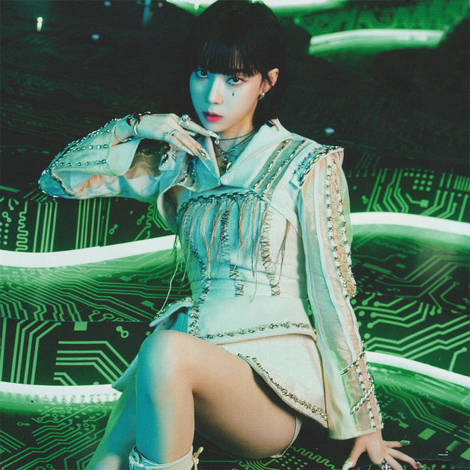 Từ Lisa (BLACKPINK) đến aespa xuất hiện tại Rap Việt: câu view hay chỉ là sự trùng hợp? - Ảnh 11. Từ Lisa (BLACKPINK) đến aespa xuất hiện tại Rap Việt: câu view hay chỉ là sự trùng hợp? - Ảnh 11.