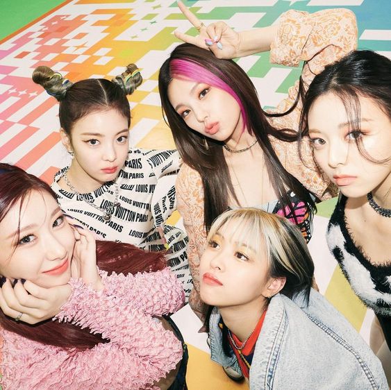 Chảo lửa nhan sắc nhóm nữ Gen 4: aespa và ITZY có đủ sức kèn cựa em gái BTS và BLACKPINK không? - Ảnh 3.