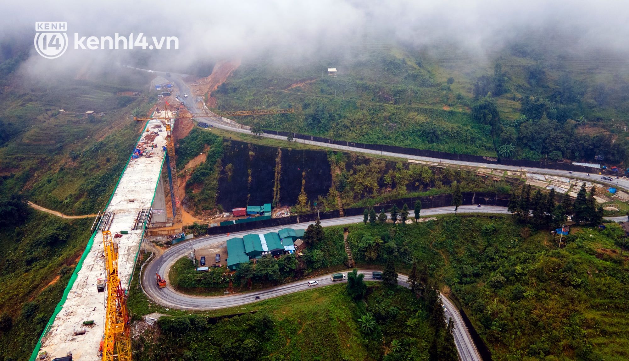 Ảnh: Cận cảnh c&acirc;y cầu cạn cao nhất Việt Nam đang bước v&agrave;o giai đoạn ho&agrave;n thiện - Ảnh 3.