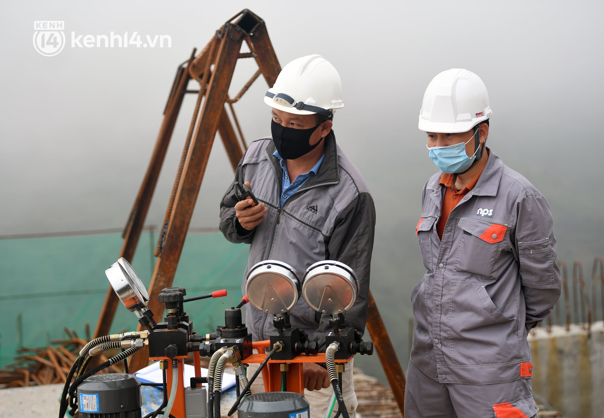 Ảnh: Cận cảnh c&acirc;y cầu cạn cao nhất Việt Nam đang bước v&agrave;o giai đoạn ho&agrave;n thiện - Ảnh 10.