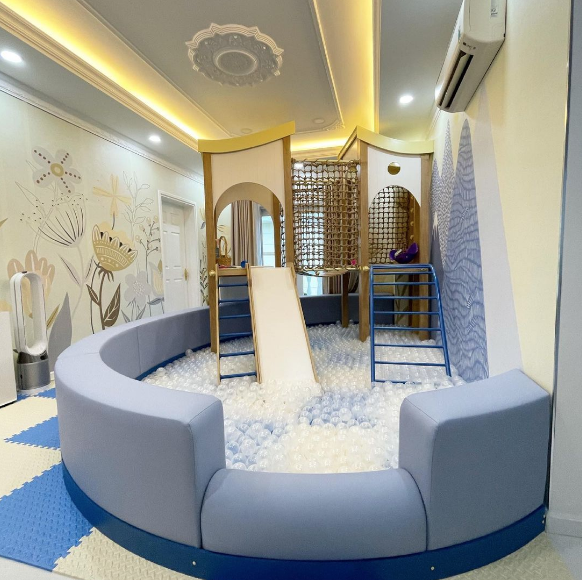 Biệt thự của các đại gia luôn có 1 căn phòng khẳng định đẳng cấp tiền tiêu không xuể, dành riêng cho người thừa kế, xem ảnh mà ngợp - Ảnh 27. Biệt thự của các đại gia luôn có 1 căn phòng khẳng định đẳng cấp tiền tiêu không xuể, dành riêng cho người thừa kế, xem ảnh mà ngợp - Ảnh 27.