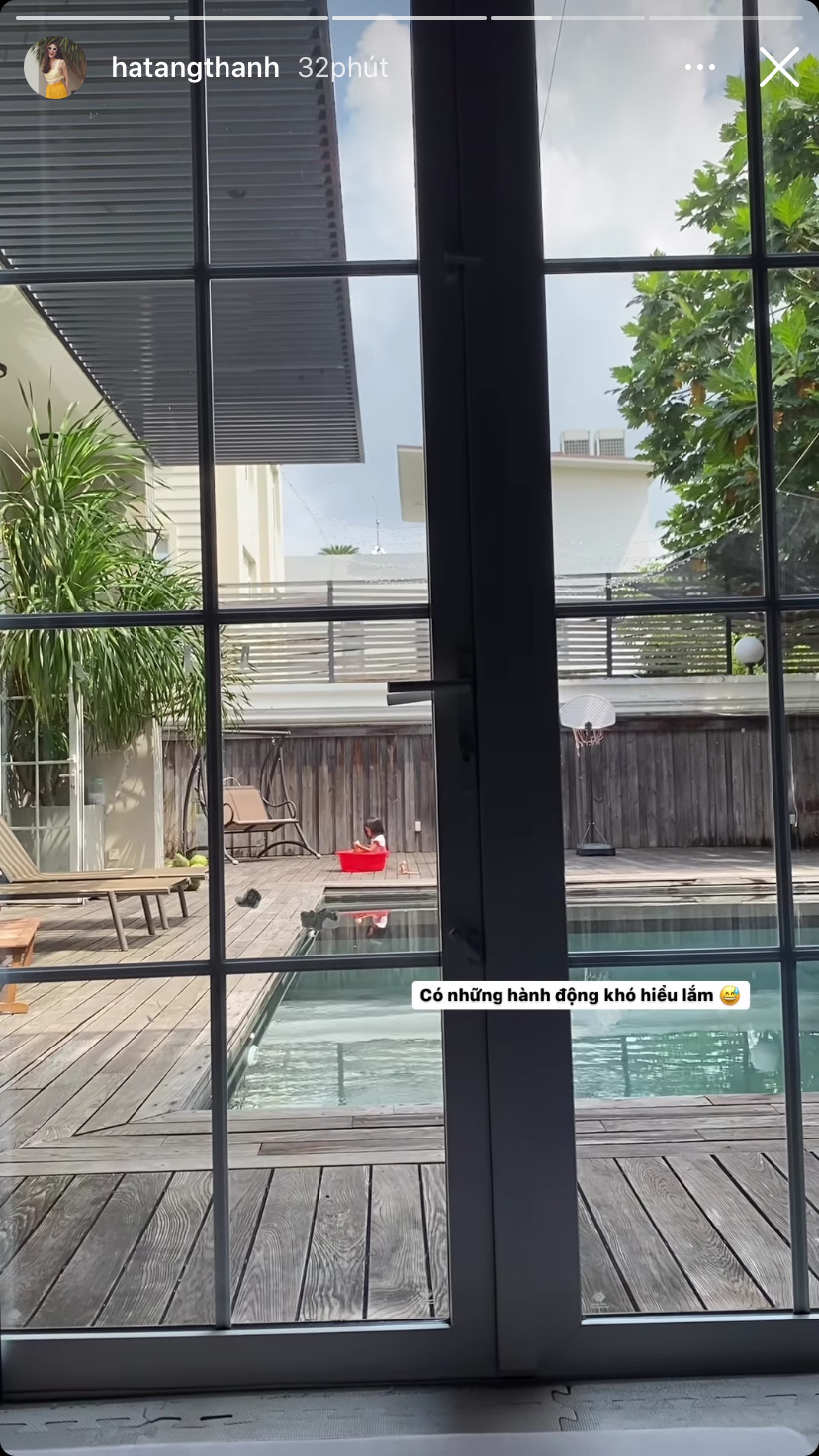 2 nhóc tỳ hào môn nhà Hà Tăng có hành động khó hiểu giữa trưa, đến mẹ cũng chỉ biết thốt lên 1 câu thế này? - Ảnh 2. 2 nhóc tỳ hào môn nhà Hà Tăng có hành động khó hiểu giữa trưa, đến mẹ cũng chỉ biết thốt lên 1 câu thế này? - Ảnh 2.