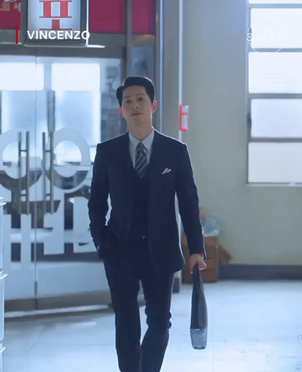 Hội anh chị phim Hàn thần thái đỉnh như siêu mẫu: Son Ye Jin đi bộ như catwalk, trùm cuối thả dáng hết nước chấm luôn - Ảnh 2.