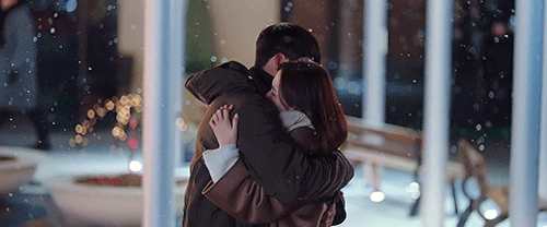 Cảnh tuyết rơi kinh điển nhất phim Hoa - Hàn: Màn âu yếm của Son Ye Jin - Hyun Bin có đánh bại vụ nhảy lầu chấn động Châu Sinh Như Cố? - Ảnh 22.