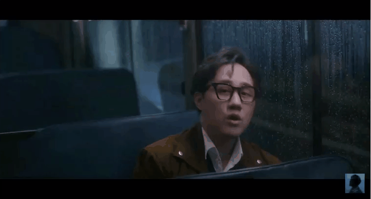 Thánh mưa Trung Quân comeback với MV lấy cảm hứng từ Hometown Cha-Cha-Cha, còn tiết lộ bí mật động trời - Ảnh 2.