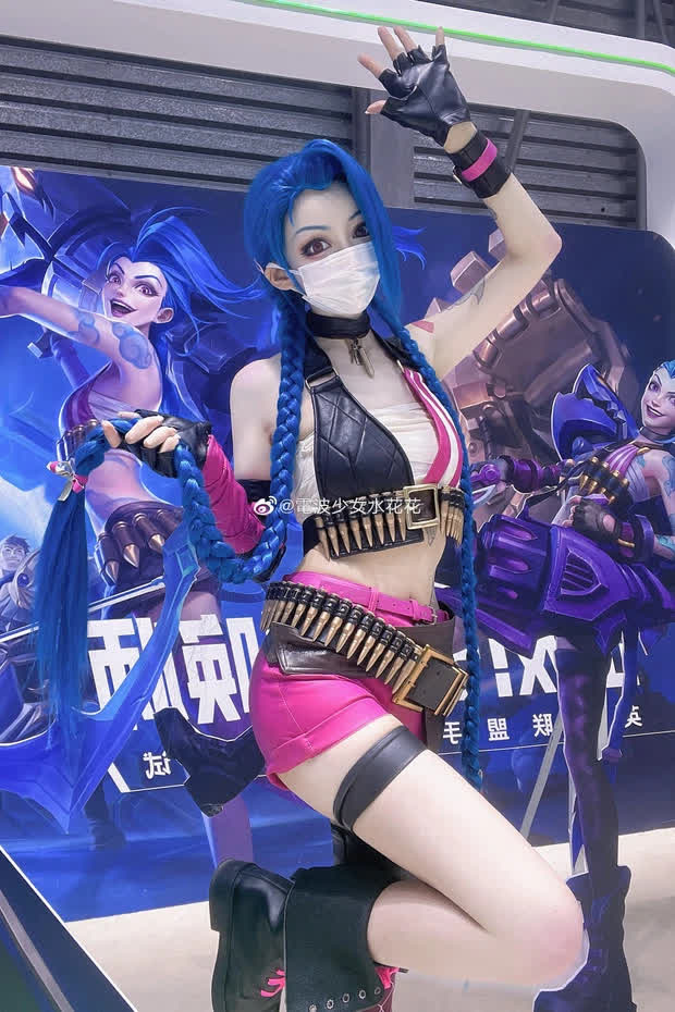 Những màn cosplay Jinx “phá hủy” bản gốc nhưng game thủ thì nức nở ngợi khen! - Ảnh 9.