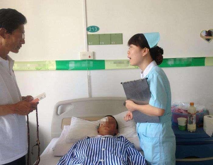 Chàng trai trẻ bị điếc đột ngột sau khi nôn mửa vào sáng sớm, bác sĩ cho biết nguyên nhân là 1 thói quen phổ biến ở người trẻ bận rộn - Ảnh 2.