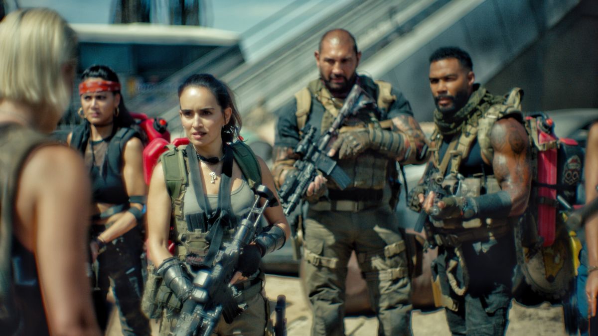 Tưởng xuất sắc, 5 bom tấn Hollywood 2021 này gây sốc vì dở: Netflix 2 lần làm fan sôi máu, phim cuối cùng fan Marvel cũng không cãi nổi! - Ảnh 3. Tưởng xuất sắc, 5 bom tấn Hollywood 2021 này gây sốc vì dở: Netflix 2 lần làm fan sôi máu, phim cuối cùng fan Marvel cũng không cãi nổi! - Ảnh 3.