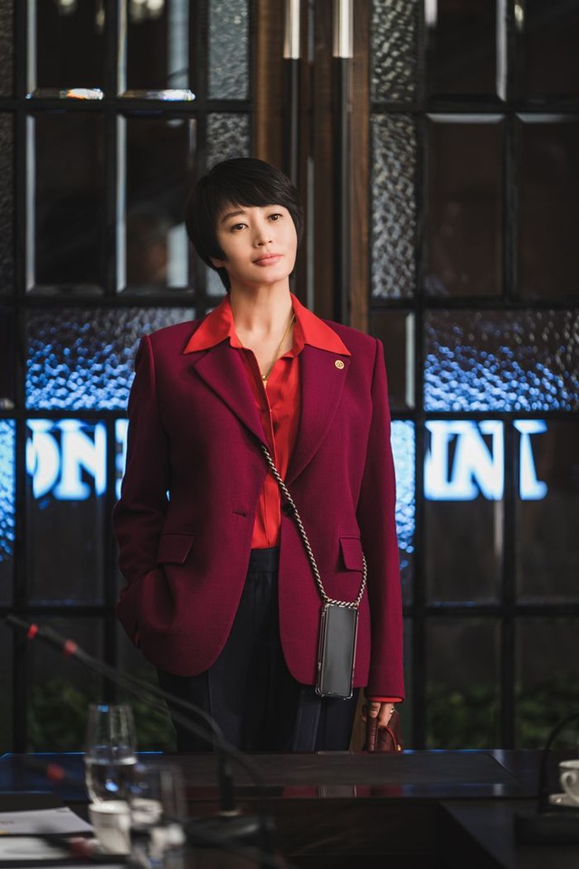 Song Hye Kyo từng từ chối một vai siêu khó, người thay thế là mỹ nhân siêu ngầu: Chị né vai vì sợ phải cắn người đúng không? - Ảnh 4.
