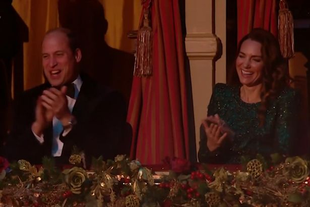 Hoàng tử William bị đau họng, Công nương Kate nói đúng một câu khiến chồng nín lặng còn xung quanh bật cười thích thú - Ảnh 3.