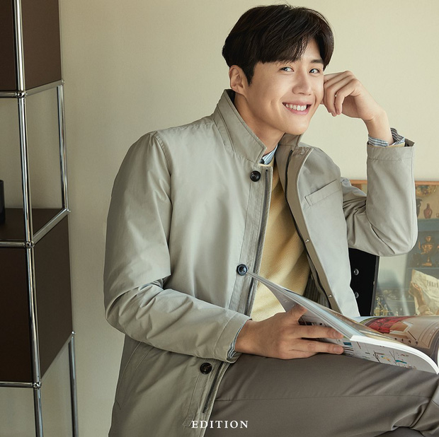 10 sự kiện rúng động nhất showbiz 2021: Nửa Cbiz bị thanh trừng, sao nữ Kbiz hết thao túng đến “trà xanh”, chết chóc phủ đen Hollywood - Ảnh 23. 10 sự kiện rúng động nhất showbiz 2021: Nửa Cbiz bị thanh trừng, sao nữ Kbiz hết thao túng đến “trà xanh”, chết chóc phủ đen Hollywood - Ảnh 23.