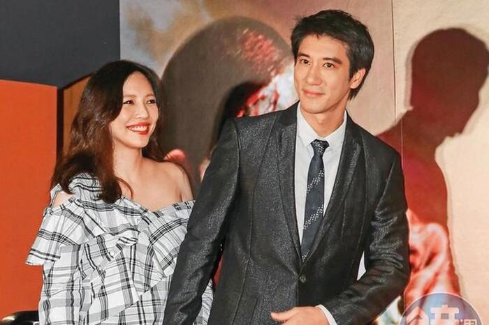 10 sự kiện rúng động nhất showbiz 2021: Nửa Cbiz bị thanh trừng, sao nữ Kbiz hết thao túng đến “trà xanh”, chết chóc phủ đen Hollywood - Ảnh 8. 10 sự kiện rúng động nhất showbiz 2021: Nửa Cbiz bị thanh trừng, sao nữ Kbiz hết thao túng đến “trà xanh”, chết chóc phủ đen Hollywood - Ảnh 8.