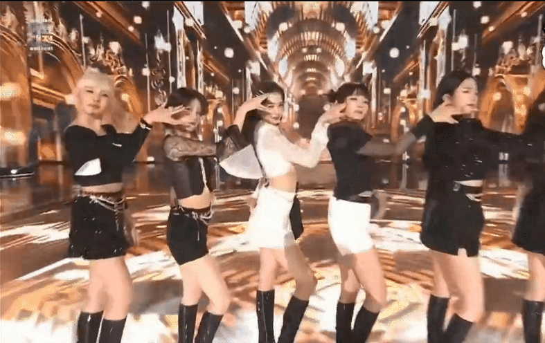 C&ocirc;ng ty của IVE lại push Wonyoung đầy ngang ngược, xem s&acirc;n khấu kh&ocirc;ng kh&aacute;c g&igrave; ca sĩ solo v&agrave; d&agrave;n dancer phụ họa? - Ảnh 4.