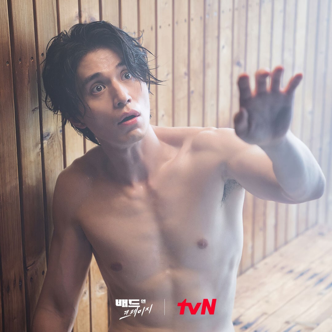 Phim mới của Lee Dong Wook được netizen khen nức nở, đam mỹ trá hình bao giải trí nhưng chú Thần Chết sao lạ quá... - Ảnh 3. Phim mới của Lee Dong Wook được netizen khen nức nở, đam mỹ trá hình bao giải trí nhưng chú Thần Chết sao lạ quá... - Ảnh 3.