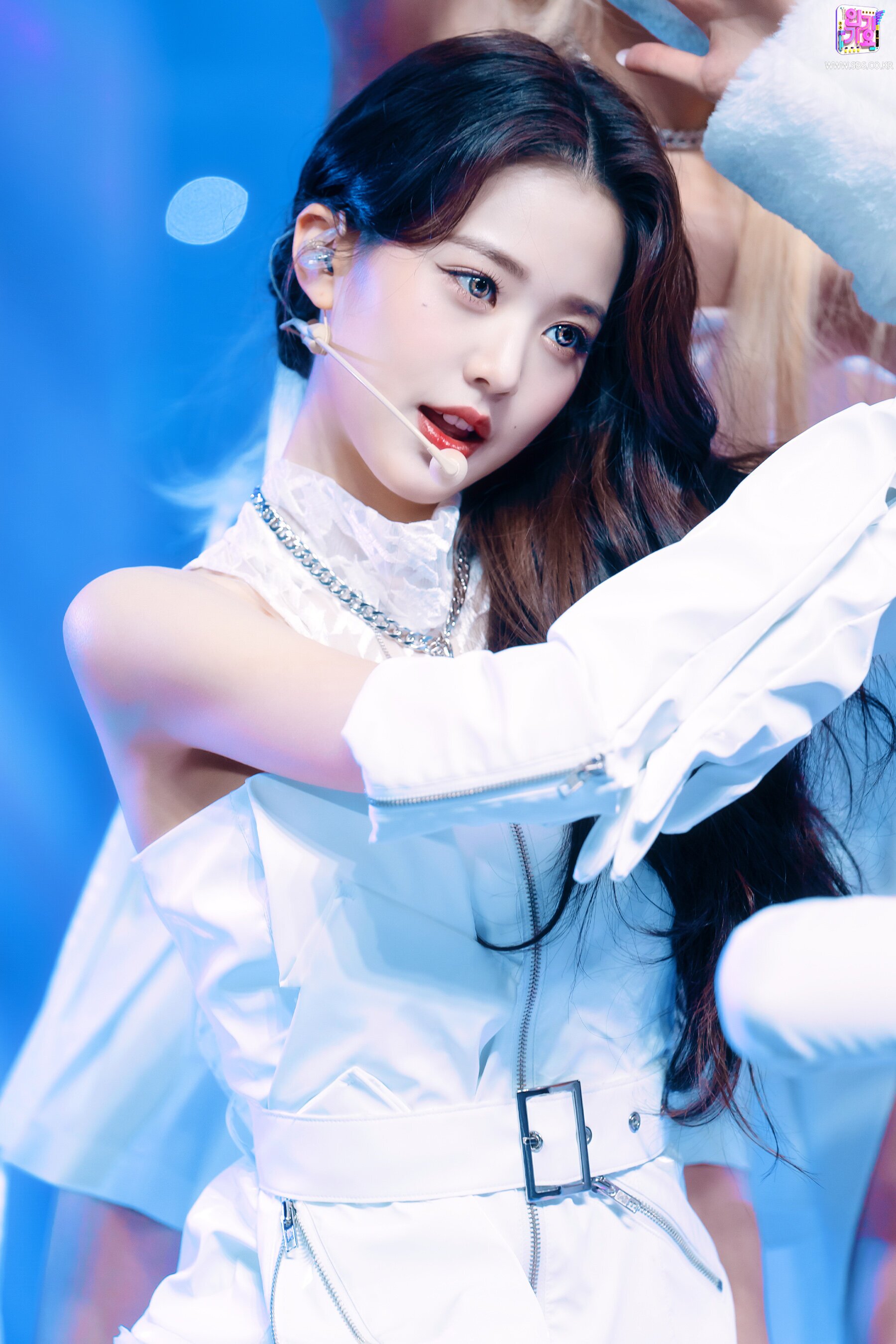 Top 3 visual Kpop thế hệ mới: IVE vô đối nhờ Wonyoung, Yuna (ITZY) và Karina (aespa) ra chuồng gà hết hay sao? - Ảnh 3.