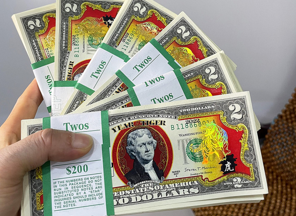 Thị trường lì xì Tết: Phí đổi tiền tăng cao, tiền USD in linh vật hổ hét giá gấp 10 lần - Ảnh 5. Thị trường lì xì Tết: Phí đổi tiền tăng cao, tiền USD in linh vật hổ hét giá gấp 10 lần - Ảnh 5.