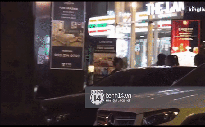 4 cặp đôi Vbiz lọt vào tầm ngắm của paparazzi: Minh Hằng hôn trai đẹp giữa phố, sốc nhất là ồn ào nhà Diệp Lâm Anh - Ảnh 3. 4 cặp đôi Vbiz lọt vào tầm ngắm của paparazzi: Minh Hằng hôn trai đẹp giữa phố, sốc nhất là ồn ào nhà Diệp Lâm Anh - Ảnh 3.