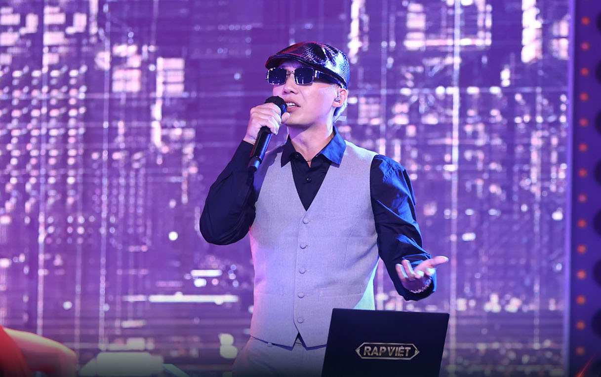 B-Wine - thí sinh đầu tiên vào Chung kết Rap Việt: Từng vướng drama với Wowy, bạn trai tin đồn Mai Âm Nhạc - Ảnh 7. B-Wine - thí sinh đầu tiên vào Chung kết Rap Việt: Từng vướng drama với Wowy, bạn trai tin đồn Mai Âm Nhạc - Ảnh 7.