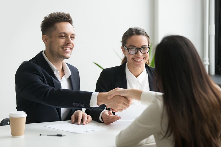 Top 7 công việc lương cao nhất 2021: Nghề cao nhất lên đến 200 - 300 triệu/tháng! - Ảnh 4.