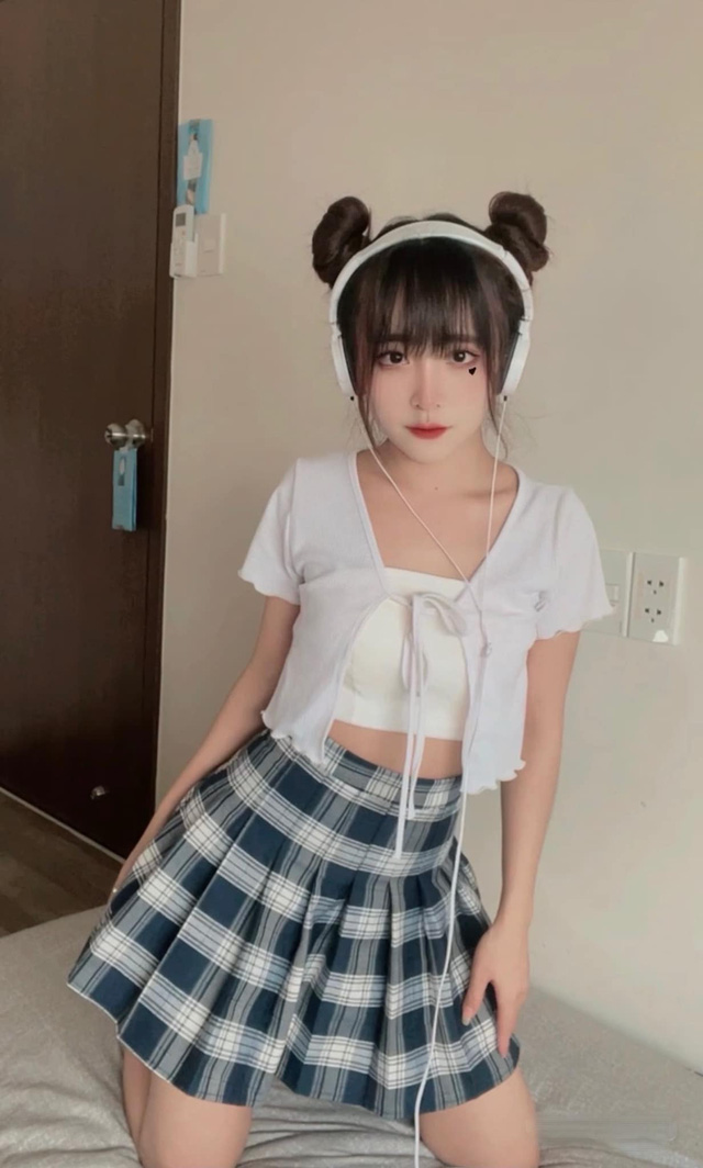 Bị body shaming vì diện mạo livestream khác với ảnh sống ảo, nữ streamer rưng rưng vì ấm ức - Ảnh 1.