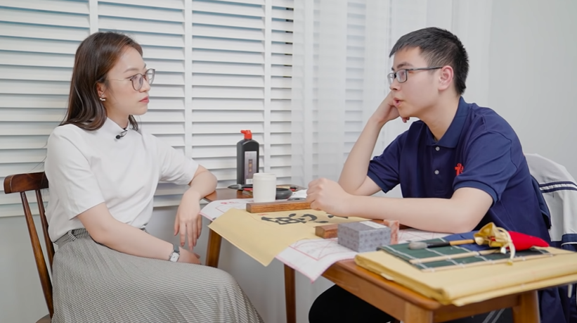 Bị MC Kh&aacute;nh Vy hỏi vấn đề tế nhị, Qu&aacute;n qu&acirc;n Olympia 2019 trả lời g&acirc;y sững sờ nhưng rất thỏa đ&aacute;ng - Ảnh 4.