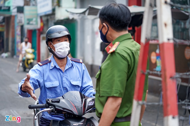 Covid-19 epidemic on February 10: 20 additional new cases in the community;  Proposal for concentrated isolation 1,622 loading and unloading personnel at Tan Son Nhat airport - Photo 1.