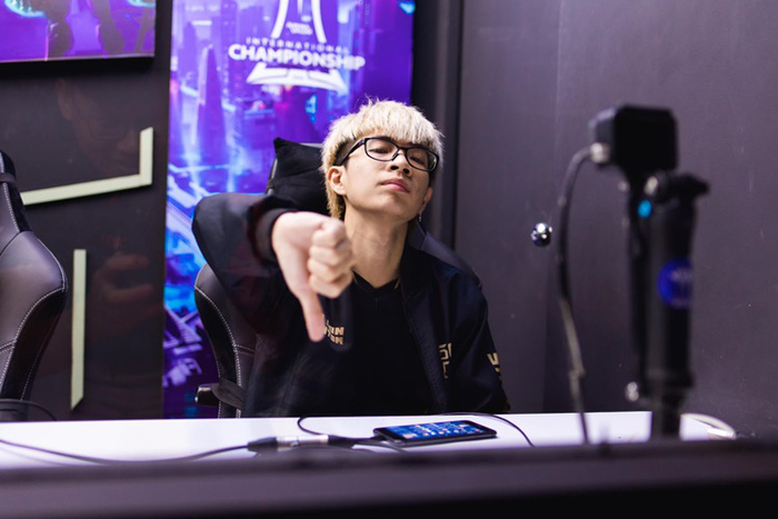 Những cựu tuyển thủ v&agrave; ng&ocirc;i sao Li&ecirc;n Qu&acirc;n Mobile nổi tiếng cầm tinh Tr&acirc;u V&agrave;ng - Ảnh 5.