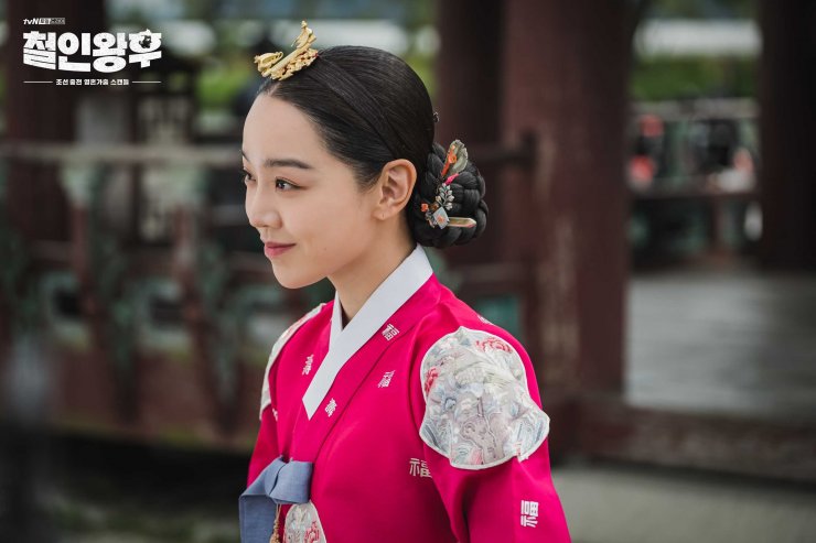 Mr. Queen: H&agrave;i hước, độc đ&aacute;o kh&oacute; phim cổ trang H&agrave;n n&agrave;o b&igrave; kịp nhưng c&aacute;i kết lạc quẻ l&agrave;m hụt hẫng qu&aacute; chừng - Ảnh 1.