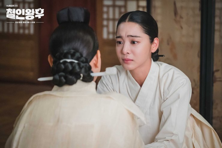 Mr. Queen: H&agrave;i hước, độc đ&aacute;o kh&oacute; phim cổ trang H&agrave;n n&agrave;o b&igrave; kịp nhưng c&aacute;i kết lạc quẻ l&agrave;m hụt hẫng qu&aacute; chừng - Ảnh 3.