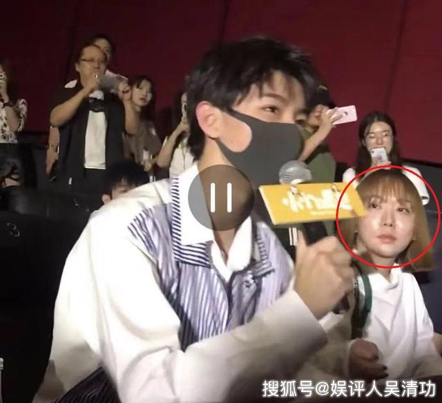 Fan đ&ograve;i tự tử khi Vương Tuấn Khải c&ugrave;ng người đại diện li&ecirc;n tục bị nghi ngờ c&oacute; mối quan hệ mập mờ - Ảnh 5.