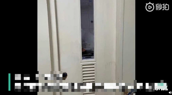30 giờ mắc kẹt trong ph&ograve;ng tắm v&agrave;o m&ugrave;ng 1 Tết, c&ocirc; g&aacute;i ngủ tr&ecirc;n bồn cầu, uống nước m&aacute;y để tỉnh t&aacute;o v&agrave; được cứu nhờ h&agrave;nh động kỳ lạ - Ảnh 1.