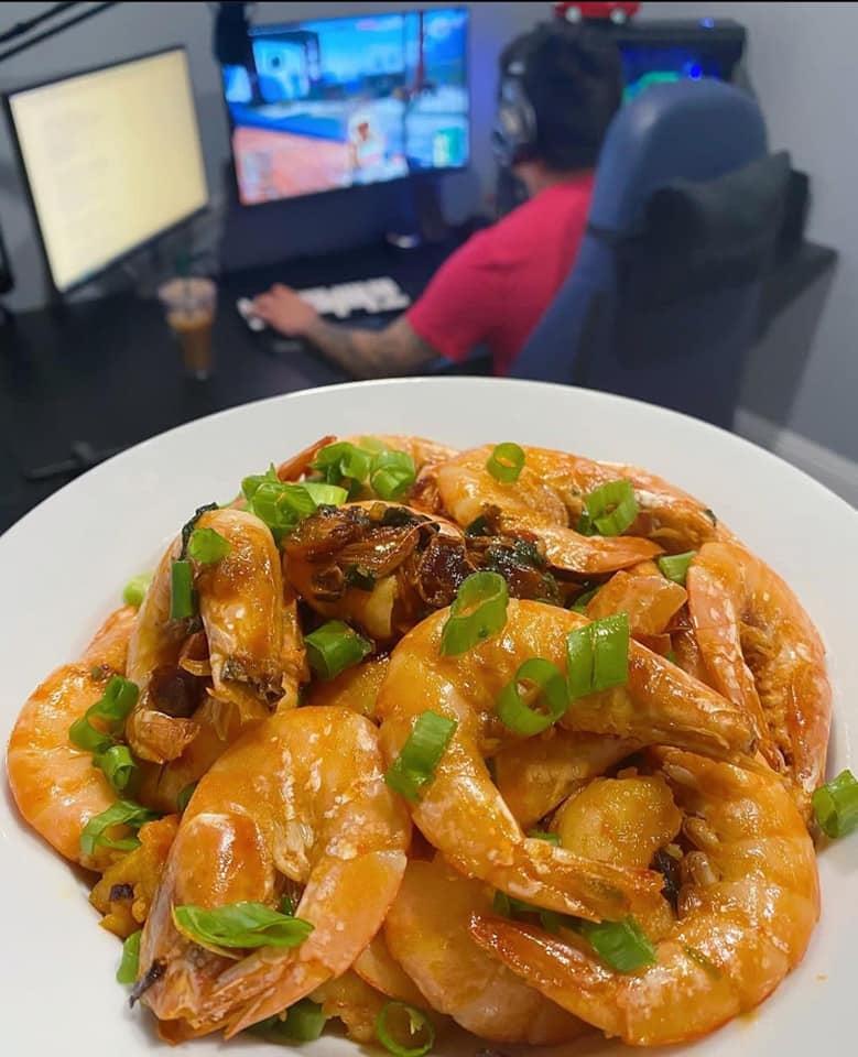 Game thủ số hưởng nhất hệ mặt trời, chỉ việc chơi đồ ăn sẽ tự đến - Ảnh 6. Game thủ số hưởng nhất hệ mặt trời, chỉ việc chơi đồ ăn sẽ tự đến - Ảnh 6.