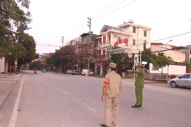 TP. Hải Dương xử phạt gần 400 trường hợp vi phạm công tác phòng chống dịch COVID-19 trong một ngày - Ảnh 8.