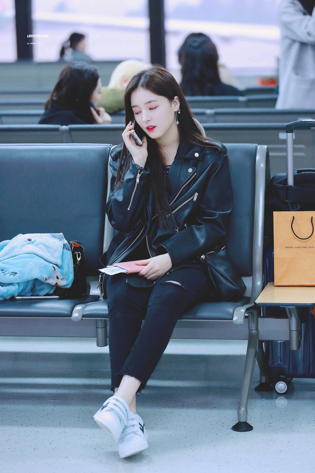 D&aacute;ng kh&ocirc;ng cao v&agrave; thường xuy&ecirc;n bị ch&ecirc; eo b&aacute;nh m&igrave;, style đời thường của Nancy (MOMOLAND) vẫn s&agrave;nh điệu bất chấp - Ảnh 4.