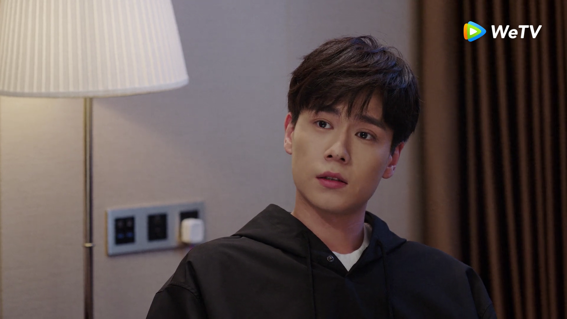 4 điểm trừ của Cá Mực Hầm Mật 2: Hồ Nhất Thiên diễn đơ lại lộ khuyết điểm nhan sắc, Lý Nhất Đồng quá non xanh so với phần 1? - Ảnh 3. 4 điểm trừ của Cá Mực Hầm Mật 2: Hồ Nhất Thiên diễn đơ lại lộ khuyết điểm nhan sắc, Lý Nhất Đồng quá non xanh so với phần 1? - Ảnh 3.