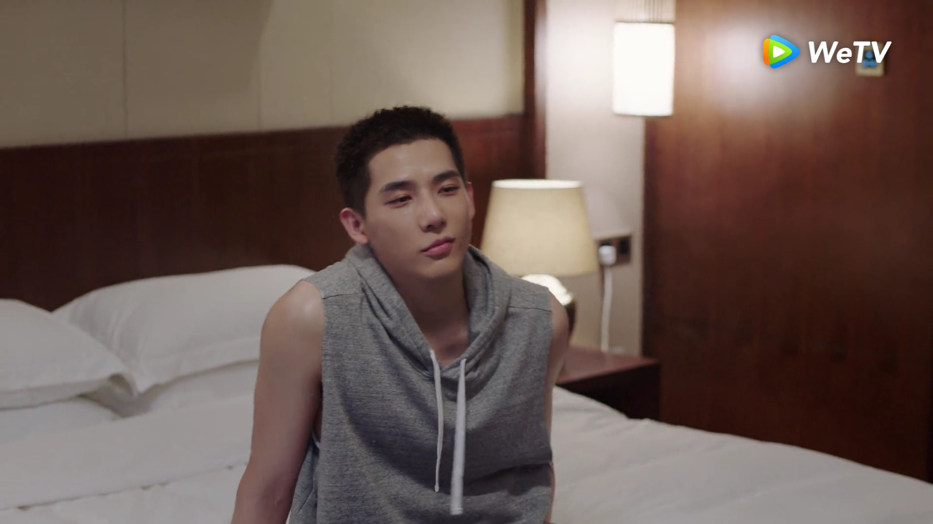 4 điểm trừ của Cá Mực Hầm Mật 2: Hồ Nhất Thiên diễn đơ lại lộ khuyết điểm nhan sắc, Lý Nhất Đồng quá non xanh so với phần 1? - Ảnh 4. 4 điểm trừ của Cá Mực Hầm Mật 2: Hồ Nhất Thiên diễn đơ lại lộ khuyết điểm nhan sắc, Lý Nhất Đồng quá non xanh so với phần 1? - Ảnh 4.