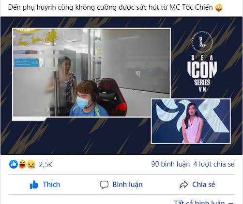 CĐM sốc khi tưởng tuyển thủ Tốc Chiến bị mẹ gank trong lúc thi đấu và ngất ngây với nhan sắc của nàng MC - Ảnh 4.