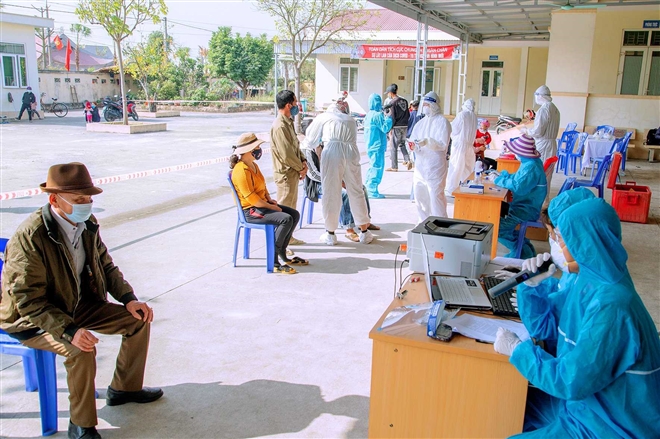 Dịch Covid-19 ngày 5/2: Hai ca dương tính Covid-19 ở Điện Biên là học sinh, sinh viên từ Hà Nội về - Ảnh 1.