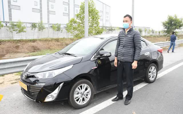 Hải Ph&ograve;ng: &Ocirc; t&ocirc; chở 2 người qu&ecirc; Hải Dương, Quảng Trị trốn chốt kiểm dịch Covid-19 - Ảnh 1.