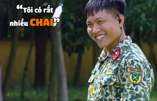 Khánh Vân cà khịa Mũi trưởng Long với dáng ngồi rặt... Nàng tiên cá - Ảnh 4.