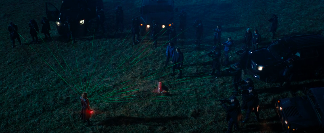 Lý giải loạt tình tiết sốc óc ở WandaVision tập 5: Wanda phá cửa đi cướp xác chồng, nhân vật chấn động cuối phim xuất hiện ra sao? - Ảnh 10. Lý giải loạt tình tiết sốc óc ở WandaVision tập 5: Wanda phá cửa đi cướp xác chồng, nhân vật chấn động cuối phim xuất hiện ra sao? - Ảnh 10.